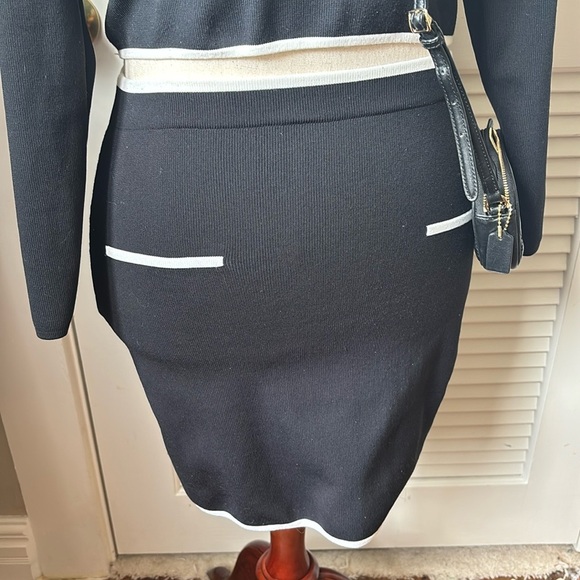 Sincerely Jules size medium 2 piece set - Picture 3 of 5